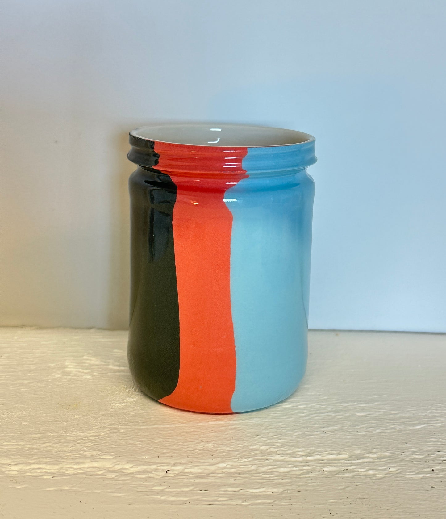 colored jar shaped cup 5